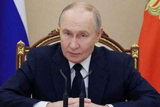 Musíte s Putinem sdílet odpovědnost za selhání a požádat ho, aby zastavil válku, šokoval ruský politik - Novinky