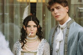 Máme další generaci zlaté mládeže? Franta Prachař s kamarády vydal virální klip, zahrál si v něm i s tatínkem • influgranti.cz