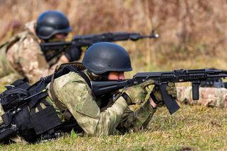 Slouží jako potrava pro děla. Rusko odvádí Keňany na frontu, země protestuje - Seznam Zprávy