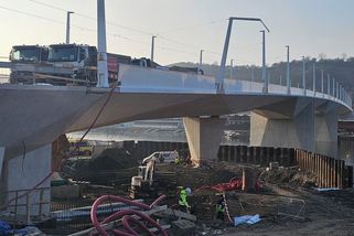 O miliardu víc. Nový Dvorecký most v Praze zdražil za pět let o 100 procent - Novinky