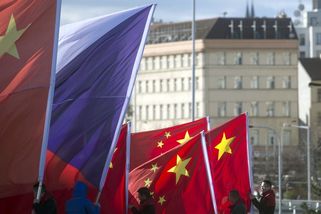 Novinář jako krytí. Co víme o „čínském špionovi“ v Česku - Seznam Zprávy