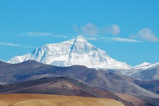 Cena za vrchol světa? David Sharp umíral před očima desítek horolezců, kteří kolem něj jen prošli - Médium.cz