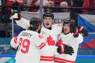 Olympiáda 2026 | HOKEJ ONLINE: Ve hře Slovensko a Kanada - Sport.cz