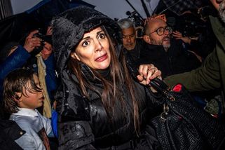 Podívej se mi do očí, křičel chlapec na majitelku švýcarského baru. V plamenech zahynul jeho bratr - Novinky