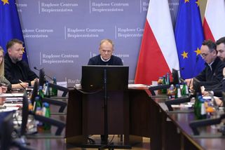 „Německý náhubek.“ Polská vláda si půjčuje bilion korun na zbrojení od EU a „dohlížel“ na to Merzův velvyslanec - Echo24.cz