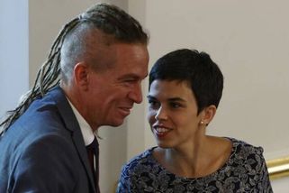 Richterová s Bartošem v úderném videu míří na Babiše: Dětem by přece neodkázal krachující firmu