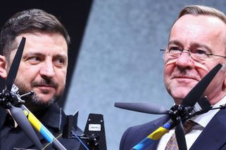 Německo spustilo společnou výroba dronů s Ukrajinou, závod navštívil Zelenskyj - Seznam Zprávy