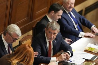 ON-LINE: Sněmovna řeší důvěru Babišově vládě už třetím dnem - Novinky