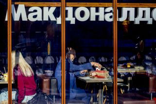 Ruský deník: Zpět do SSSR. Rusové smutní po symbolu západního života - Seznam Zprávy