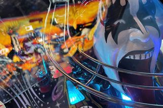 Film Kiss Meets Phantom of the Park byl propadák. Před kapelou o něm roky nikdo nesměl mluvit. - Médium.cz