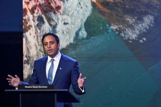 Reform UK chce v Británii zřídit deportační úřad ve stylu amerického ICE - Novinky