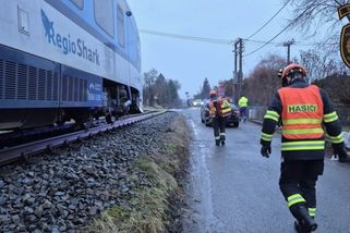 railtarget.cz/osobni-doprava/at-vrati-ridicak-a-jezdi-na-kolobezce-drsna-prestrelka-po-srazce-vlaku-u-zlina-11852.html
