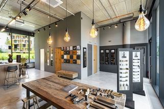 „Klikař“ z pražské burzy hlásí rekordní pololetí. Vydělal přes 20 milionů - Seznam Zprávy