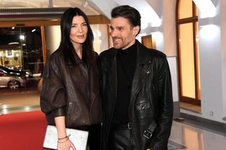 Leoš Mareš vyrazil ven se svou Monikou: Oblékli se od hlavy až k patě do kůže