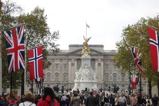 Přes 20 tisíc měsíčně za vodu v Londýně aneb Buďme rádi, že žijeme v ČR - Médium.cz