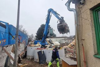 Německo si již z Česka odvezlo 617 tun svého odpadu, v Brně ale ještě několik desítek tun zůstává - Novinky