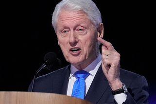 O Epsteinových zločinech jsem neměl ponětí, tvrdí Clinton - Novinky