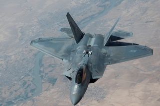 Americké F-22 jsou v Izraeli. Ten považuje útok na Írán za nevyhnutelný - Novinky
