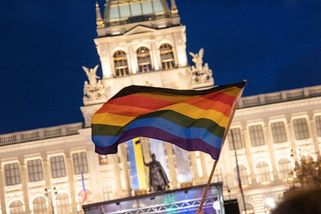 Trans muž porazil systém. „Nemusím se teď stresovat, když vytáhnu občanku“ - Novinky