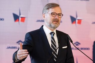 Fiala se po utajované cestě setká se Zelenským. Zaznívá první kritika - Seznam Zprávy