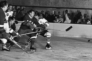 Podraz od Sovětů. Hokejisté přišli o medaili kvůli kyslíkovým maskám - Seznam Zprávy