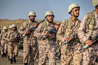 Mají větší moc než armáda. A jsou důvodem, proč Íránci nesvrhli režim - Seznam Zprávy