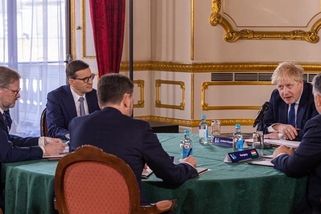 Fiala po jednání s V4 a Johnsonem: Musíme postupovat proti ruské agresi - Novinky