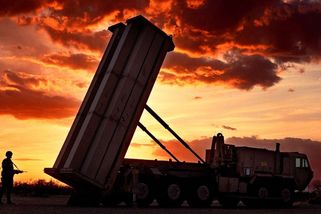 USA musí spěchat. Na dlouhou válku s Íránem nemají klíčové zásoby - Seznam Zprávy