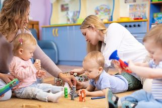 Jak na rodičovskou: Kdy žádat a jaké dokumenty je třeba mít připravené - Seznam Zprávy