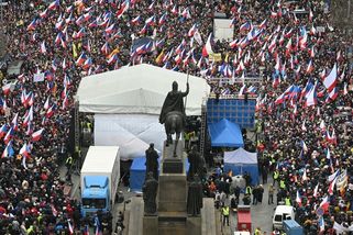 Glosa: Jak ze zoufalých lidí udělat užitečné proruské idioty - Seznam Zprávy