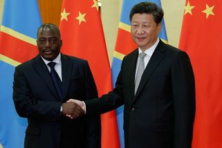 „Podvod století.“ Čína shrábla materiál, slíbené nemocnice nestaví - Seznam Zprávy