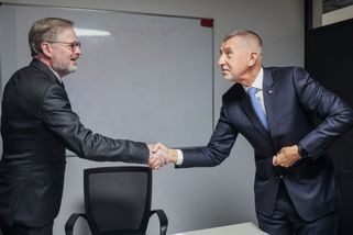 Babiš mával rohlíkem a v hlavě měl guláš. Šéf ANO...