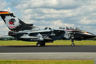 Němci tlačí na konec jednomyslnosti i kvůli evropské armádě. Maďaři ho brzdí