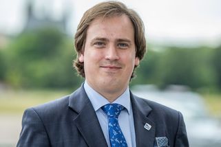 Jeho věc, komentuje arcibiskupství kandidaturu svého pracovníka za SPD - Seznam Zprávy