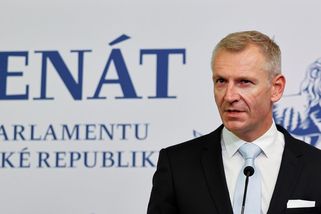 „Prezident musí jmenovat.“ V parlamentu se rodí plán na svázání hlavy státu - Novinky