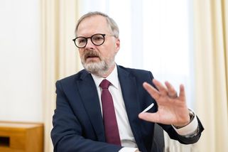 Fiala: Ukrajina letos získala v rámci muniční iniciativy 1,8 milionu kusů munice - Seznam Zprávy