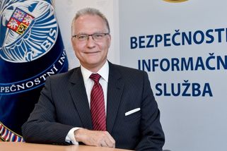 BIS odposlouchávala lidi z mého okolí, tvrdí Zeman - Novinky