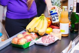 „Odstavila jsem na chvíli košík a u pokladny jsem se nestačila divit." Nevinný omyl zákaznice skončil pořádnou ostudou