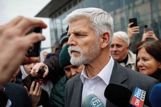 Pavel „vyměkl“. Mantinely ústavy jsou mu najednou těsné. Přitom jde o hodně - Médium.cz