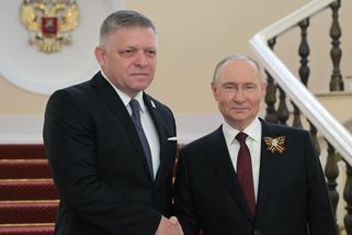 „Je to Putinův agent.“ Slovenská opozice ukázala v...