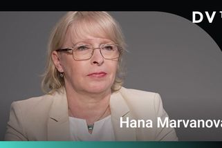 Policie věděla, že do Prahy jede vrah, ve spisu je něco jiného, než co hájí Rakušan, říká advokátka | DVTV Interview