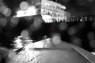 Dron zasáhl u Krymu ruský tanker, nesl 450 kilogramů TNT - Novinky