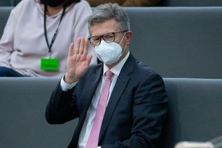 Zbývá vám pár hodin, pomoc už je zbytečná. Ukrajinský velvyslanec si stěžuje na postoj Berlína - Novinky