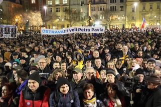 Za Pavlem přišlo na ostravské náměstí nejvíc lidí od sametové revoluce - Novinky