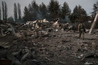 Rusové utahují smyčku kolem Kyjeva. Posílají na Ukrajinu další jednotky, uvedl Zelenskyj - Novinky