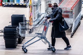 Komentář: Vláda proti „keťasům“. Do boje s inflací jdeme z divného směru - Seznam Zprávy