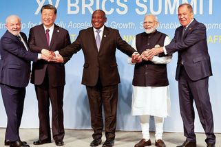 Komentář: BRICS, nebo G7? Špatná otázka jako z dob studené války - Seznam Zprávy