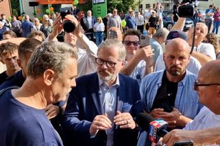 Fiala se v Přerově vydal mezi své odpůrce. Dlouho tam nevydržel - Novinky