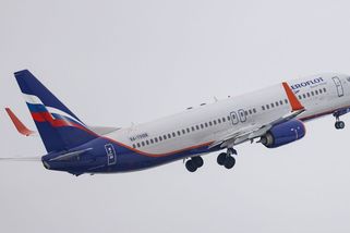 Poláci zabavili pět tun pneumatik na boeingy, které mířily do Ruska - Novinky