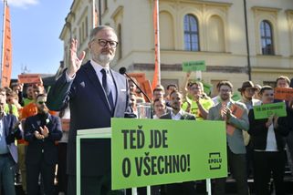 Parodie na zpravodajství. Babišův novinář opět dos...